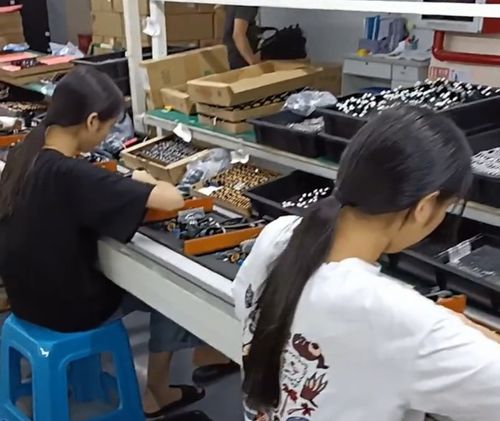 深圳工廠轉(zhuǎn)移生產(chǎn)線到越南,斷斷續(xù)續(xù)生產(chǎn)一年多,沒做幾個(gè)產(chǎn)品