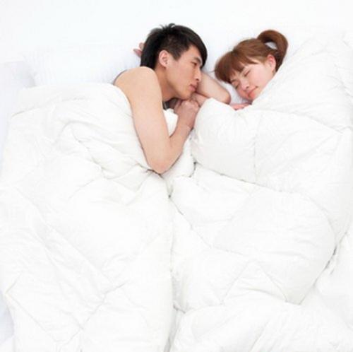 我比老公大7歲, 結(jié)婚沒幾天老公住院了, 醫(yī)生的話讓我立馬臉紅了